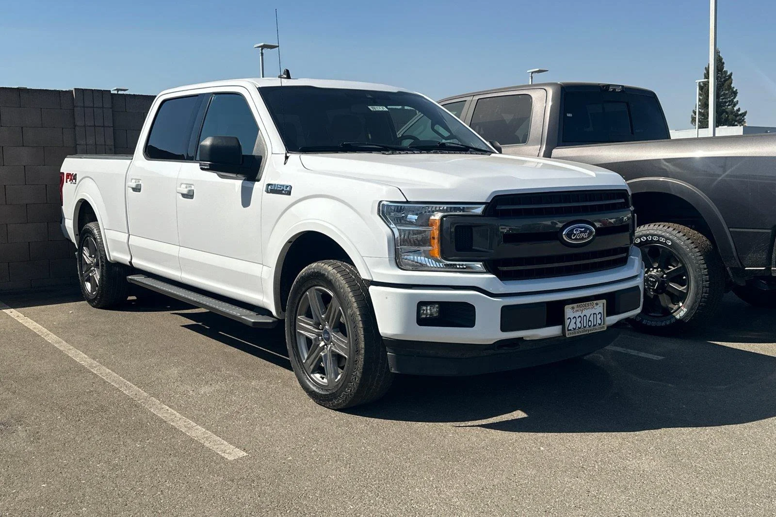 Used 2020 Oxford White Ford XLT image 2