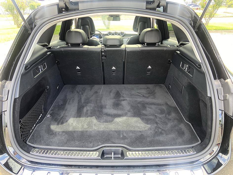 Used 2023 Black Mercedes-Benz GLC 300 image 14