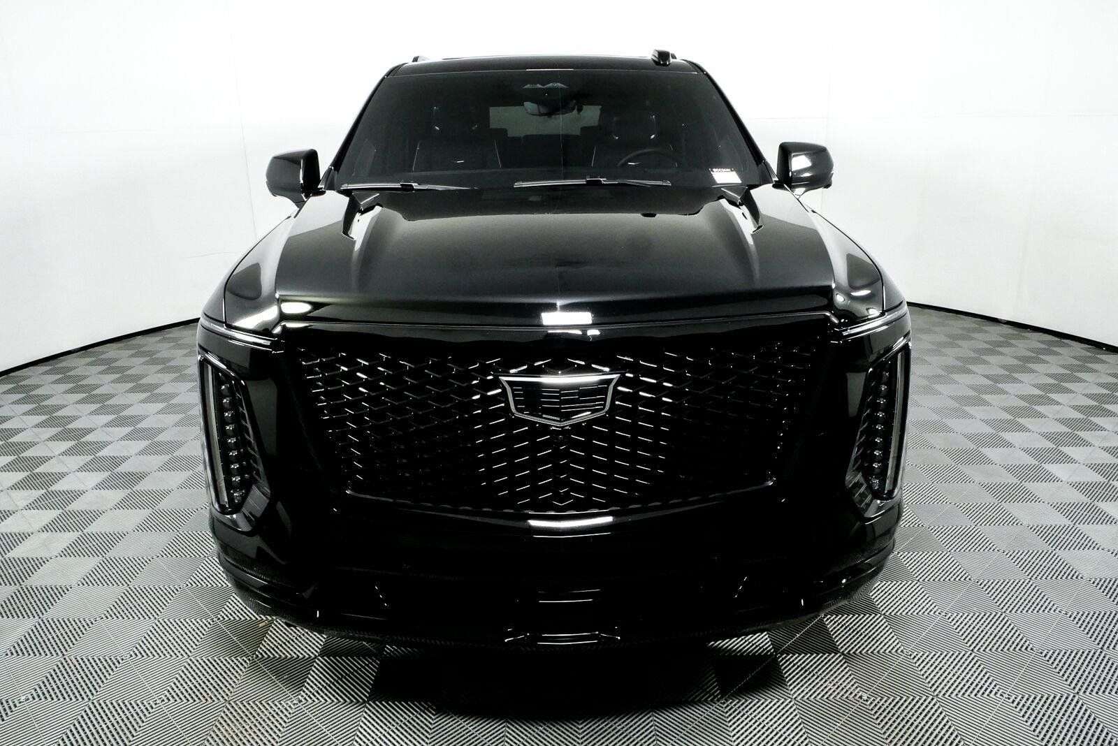 Used 2025 Black Raven Cadillac Sport Platinum image 29