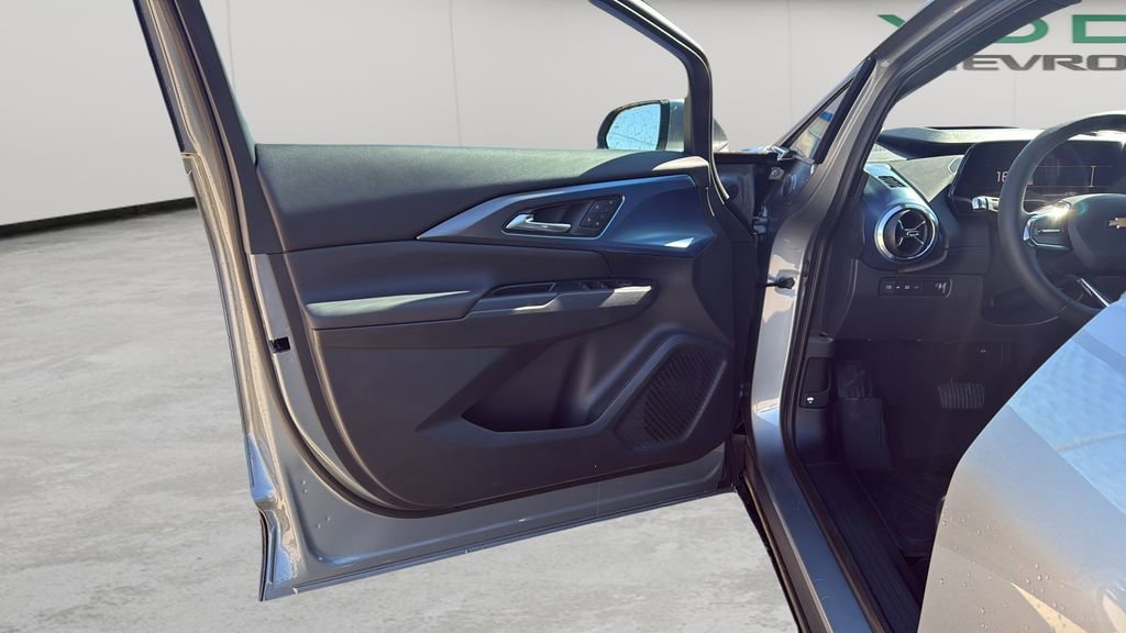 2026 Chevrolet Equinox EV 2LT - Photo 13