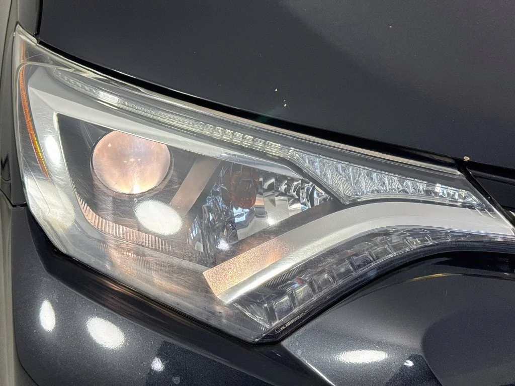 Used 2018 Black Sand Pearl Toyota XLE image 37