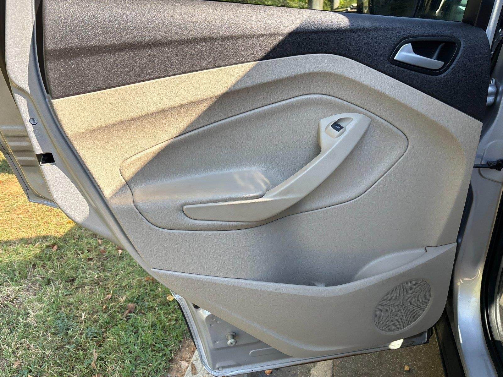 Used 2017 Ingot Silver Ford SE image 31