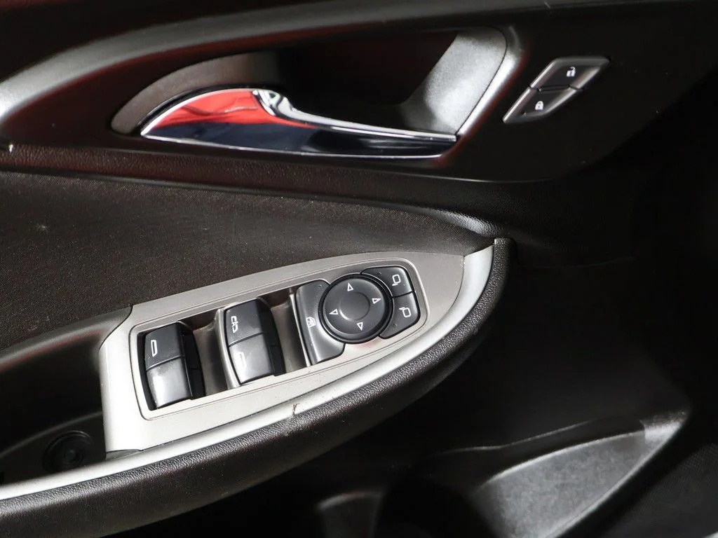 Used 2023 Gray Chevrolet LT image 29