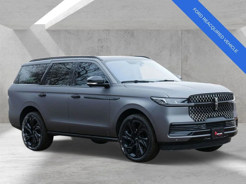 2025 Lincoln Navigator Reserve 4WD's photo