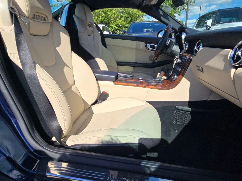 Used 2012 Blue Mercedes-Benz SLK 250 image 7