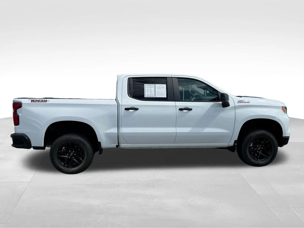 Used 2024 White Chevrolet LT Trail Boss image 29