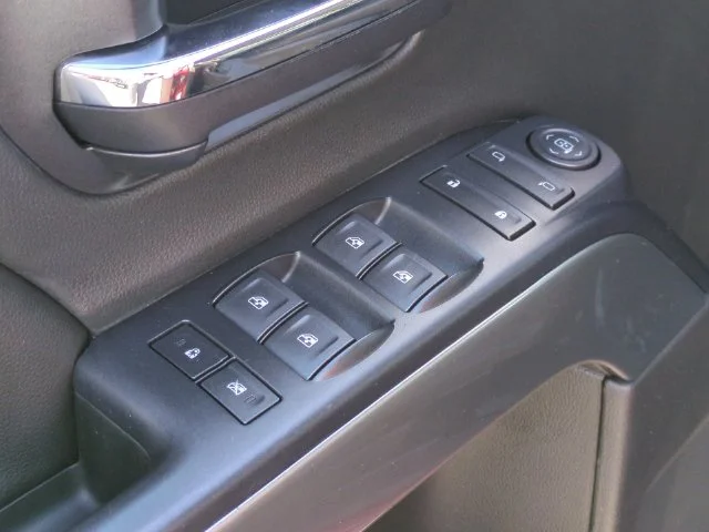 Used 2018 Red Chevrolet LT image 13