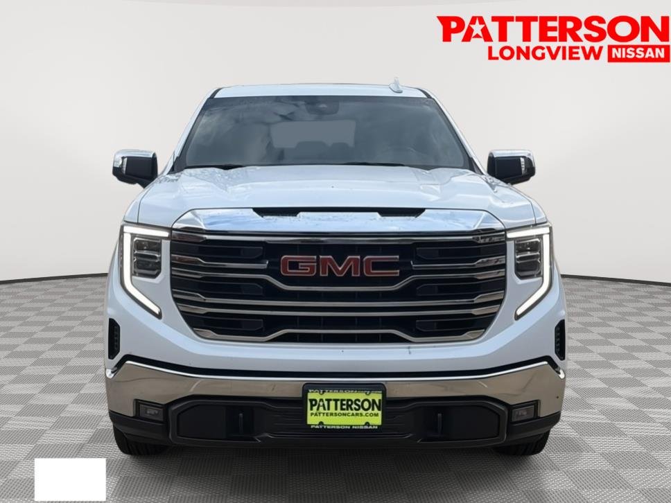 Used 2025 Summit White GMC SLT image 2