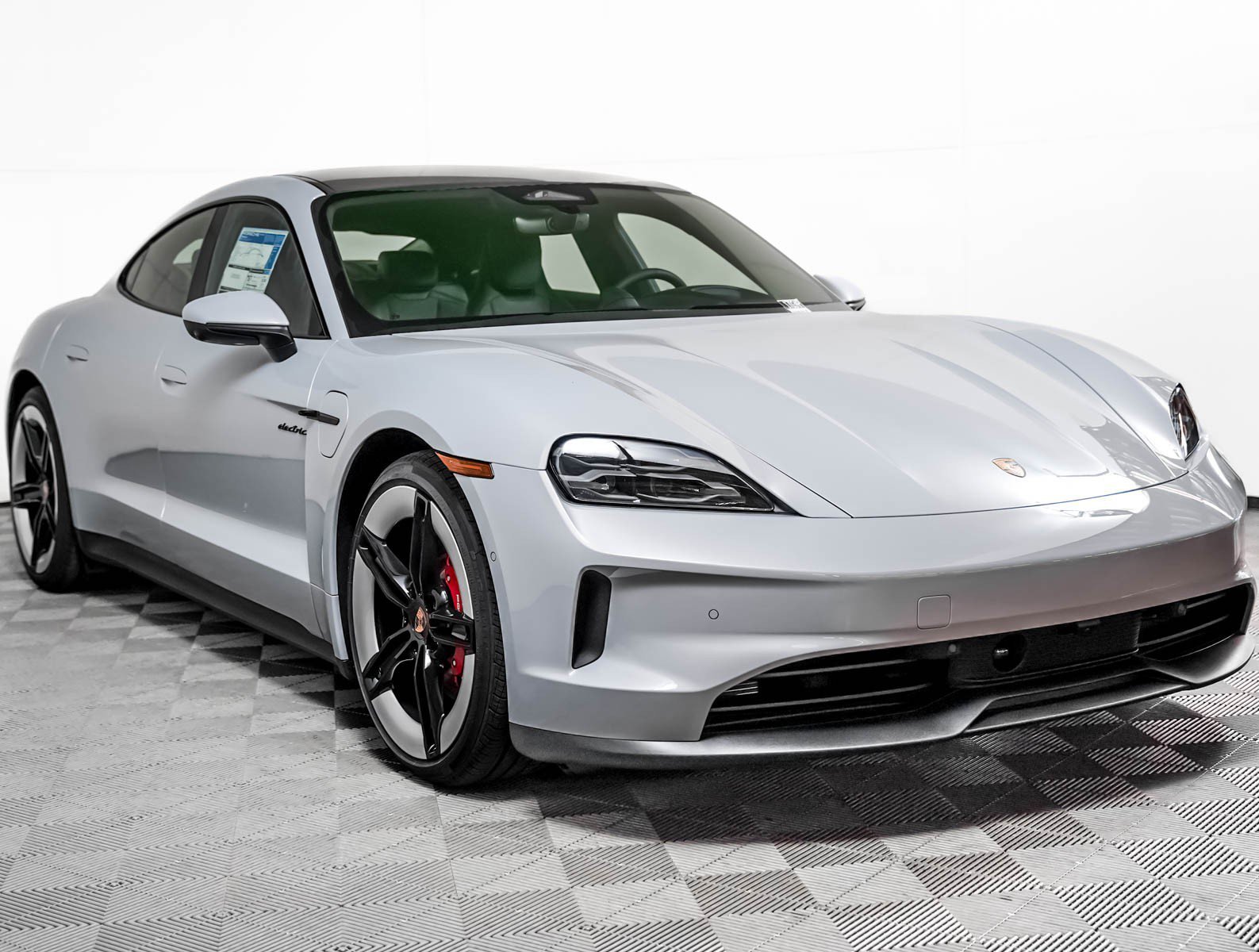 New 2026 ICE GREY Porsche 4S image 8