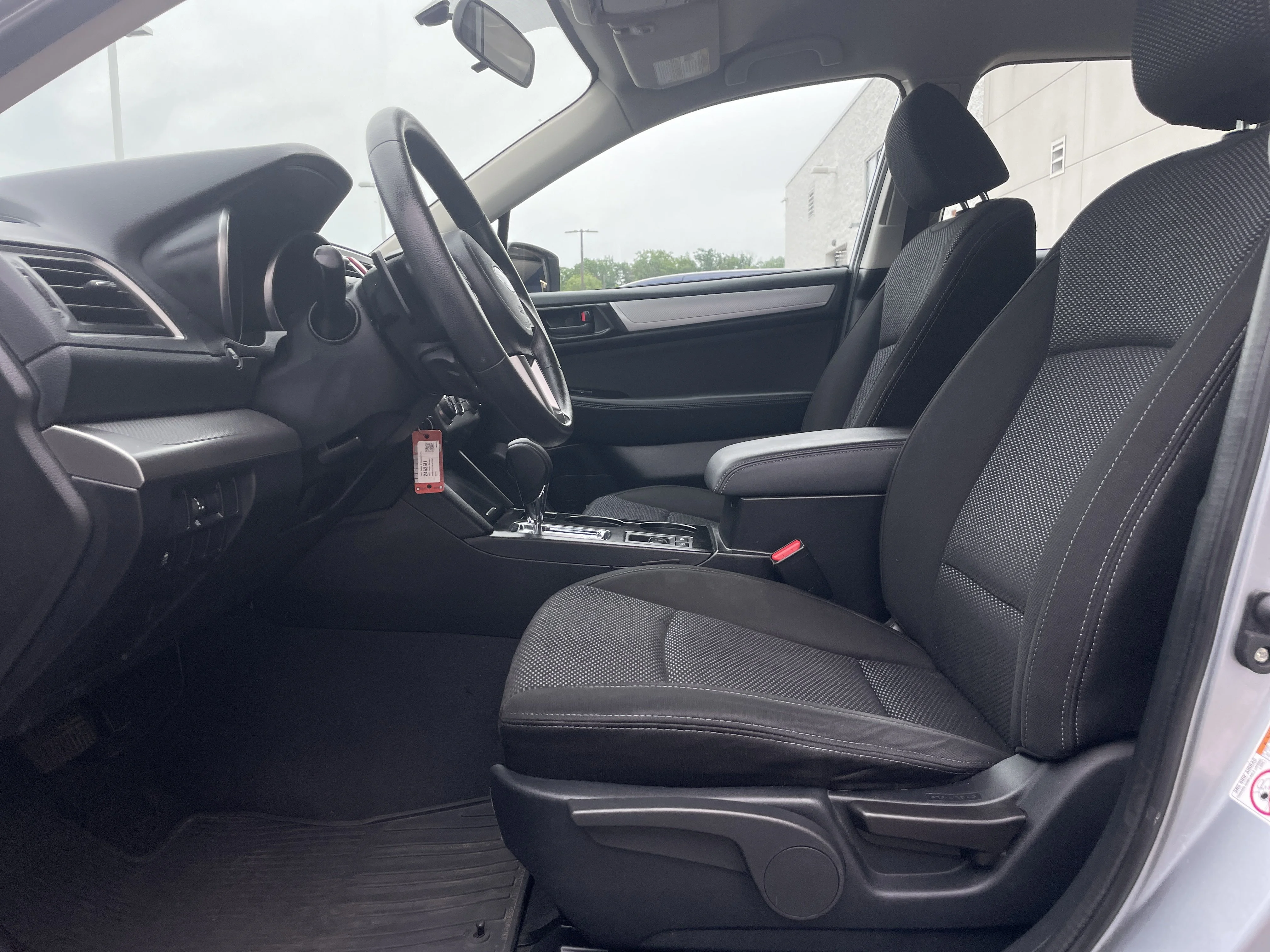 Used 2017 Ice Silver Metallic Subaru 2.5i image 20