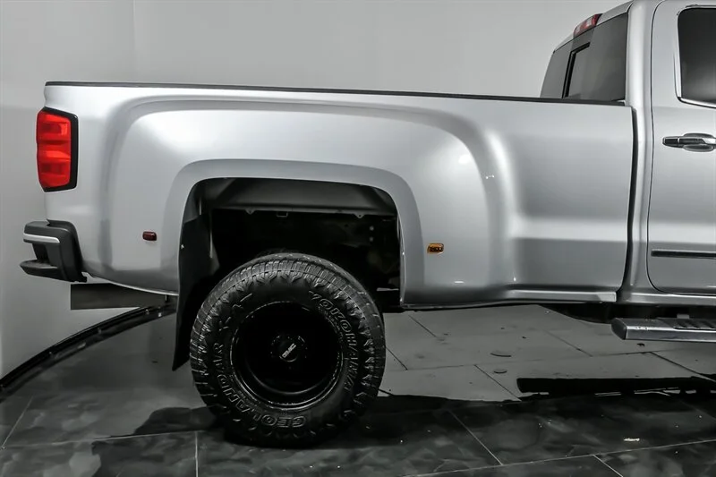 2015 GMC Sierra 3500 Denali HD Denali - Photo 10