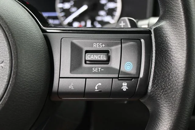 Used 2023 White Nissan SV image 18