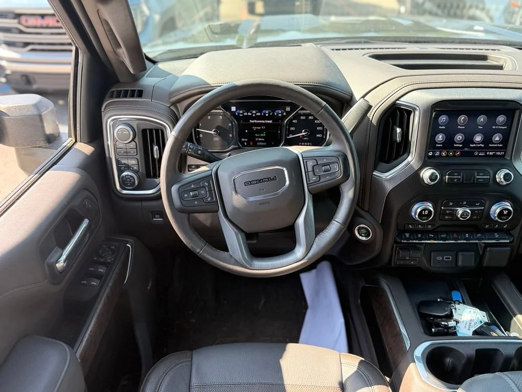 Used 2020 ONYX BLACK GMC Denali image 19