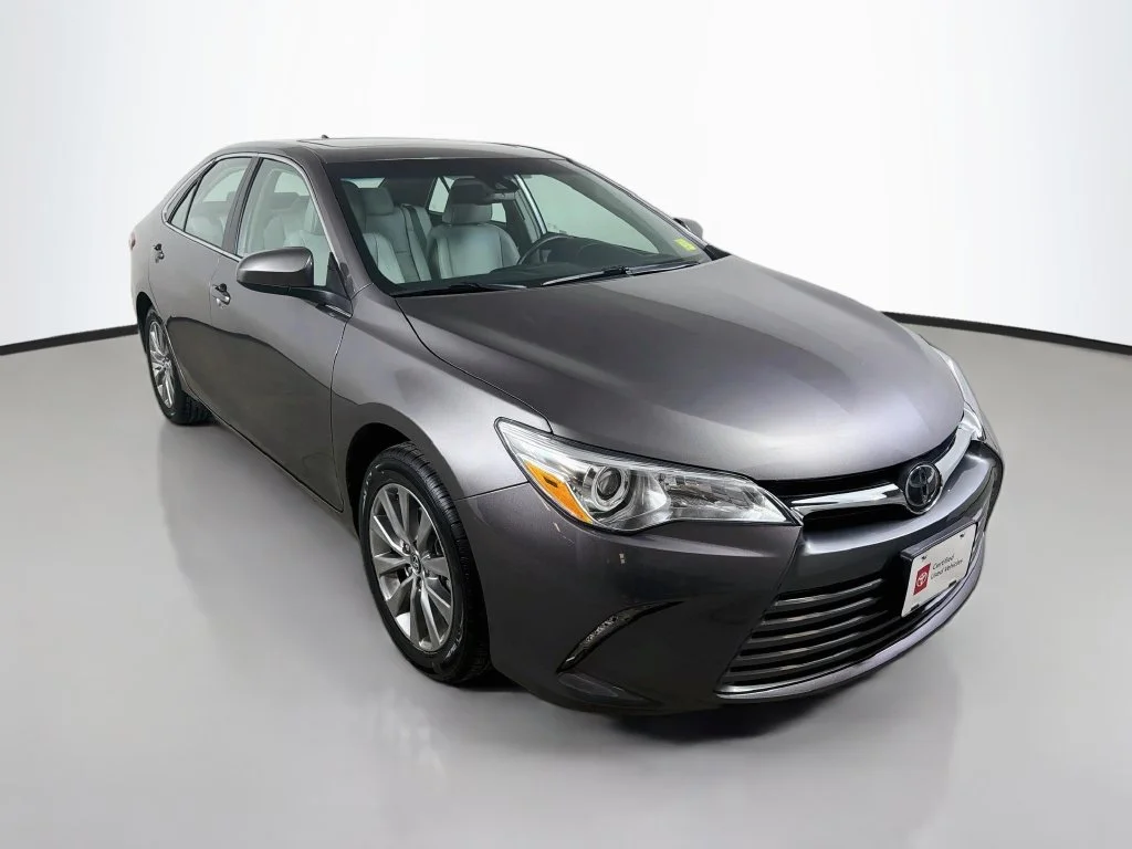 Certified Used 2017 Gray Toyota XLE image 4