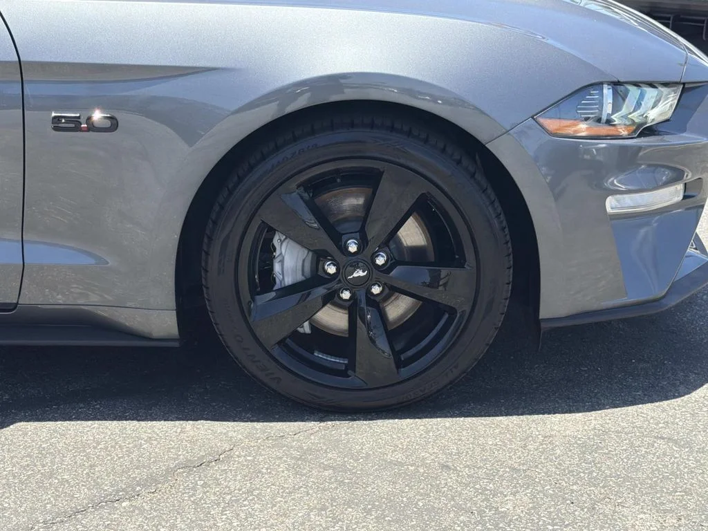 Used 2022 Carbonized Gray Metallic Ford GT image 33