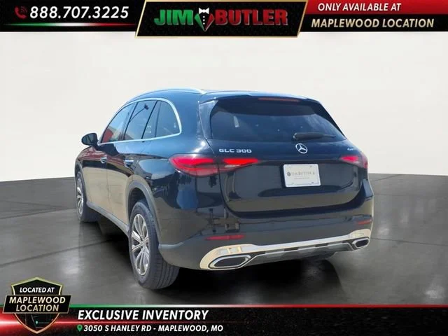 Used 2023  Mercedes-Benz GLC 300 image 2