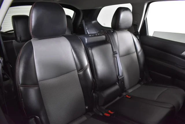 Used 2019 Silver Nissan SV image 18