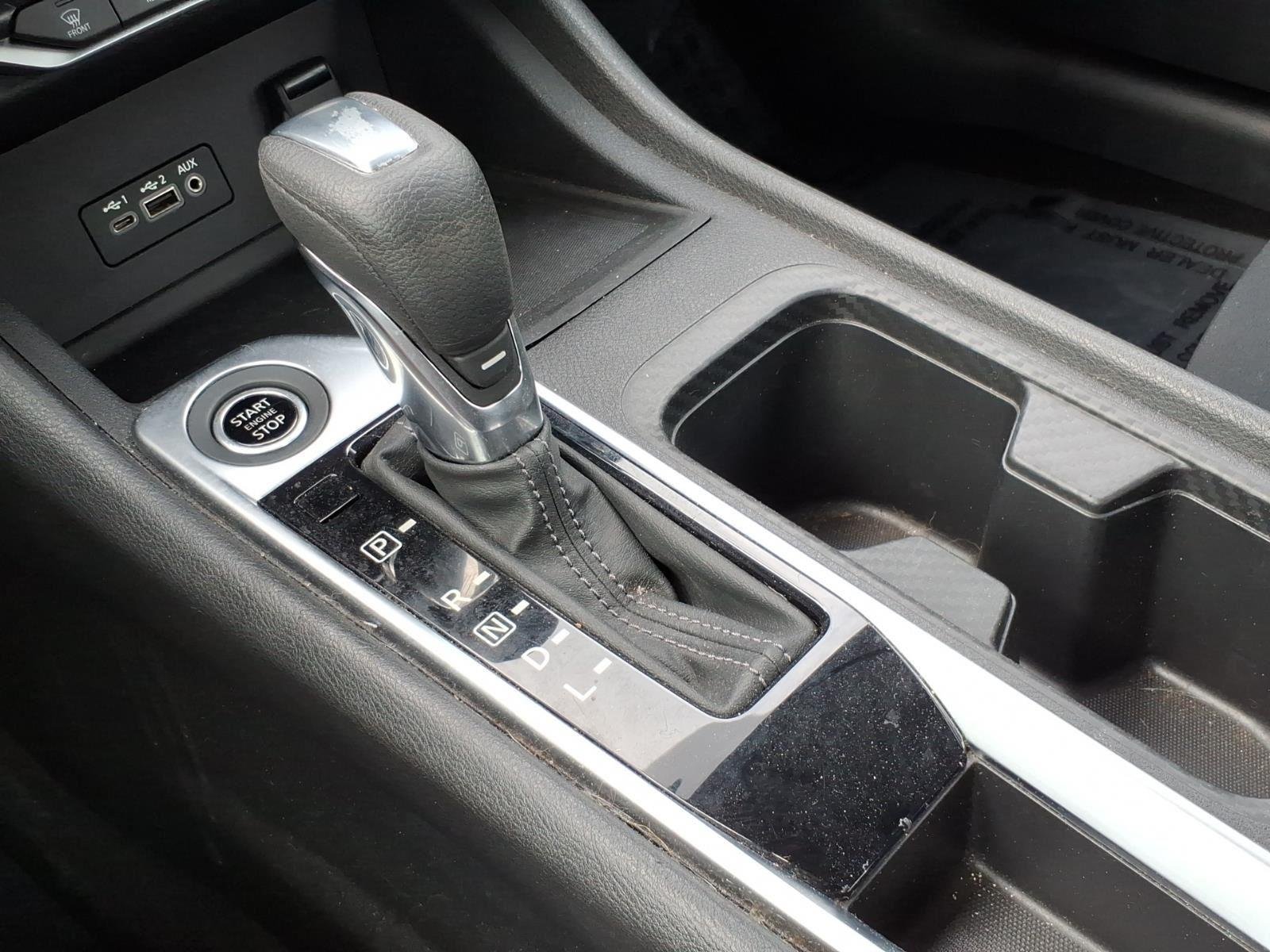Used 2022 Aspen White TriCoat Pearl Nissan SV image 19