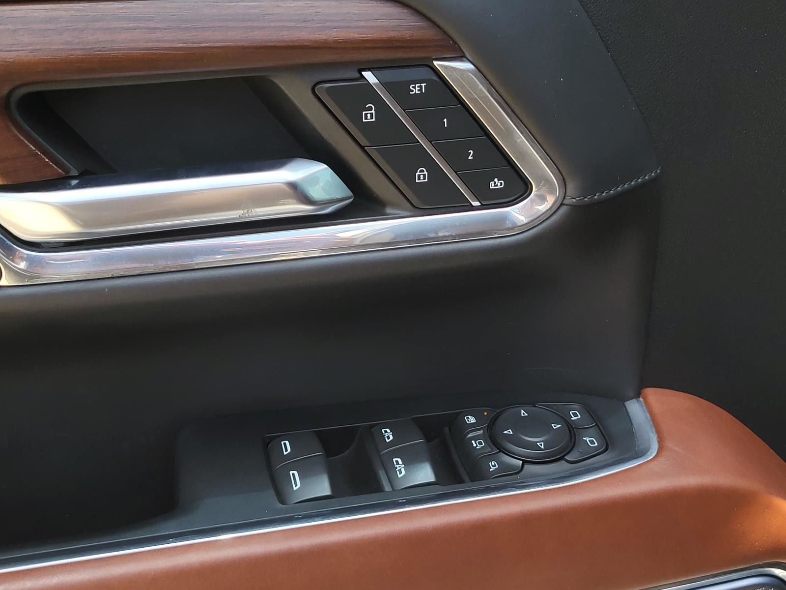 2024 GMC Sierra 3500HD Denali Ultimate - Photo 18