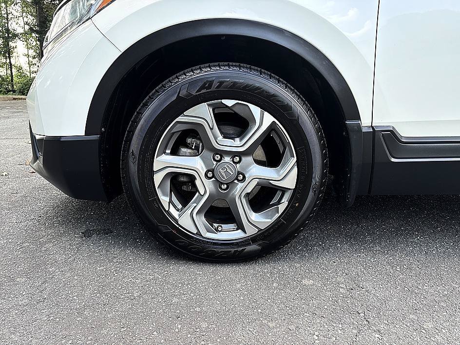 Used 2017 Diamond White Pearl Honda EX image 9