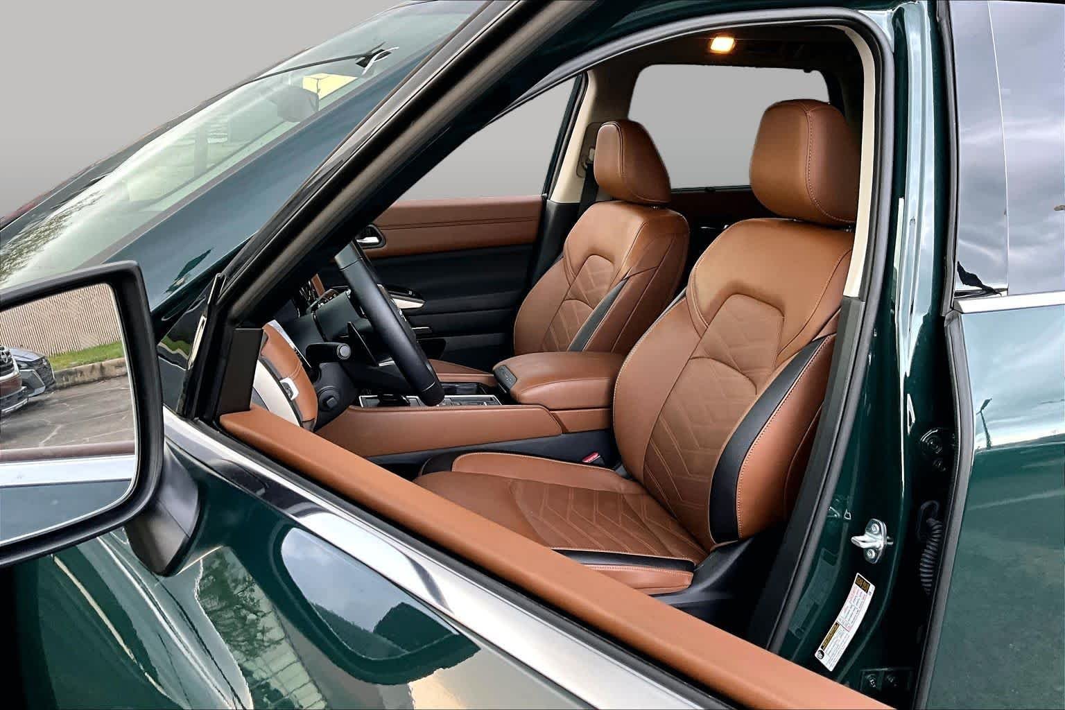 Certified Pre-Owned 2025 Nissan Pathfinder Platinum