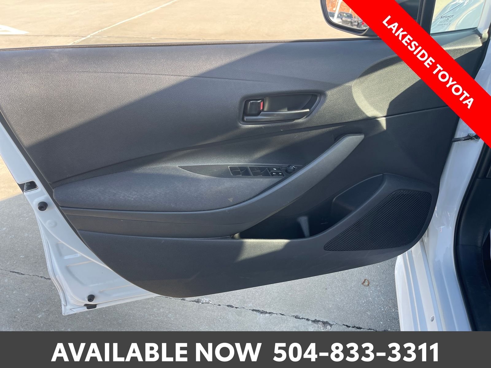 Used 2023 White Toyota LE image 22