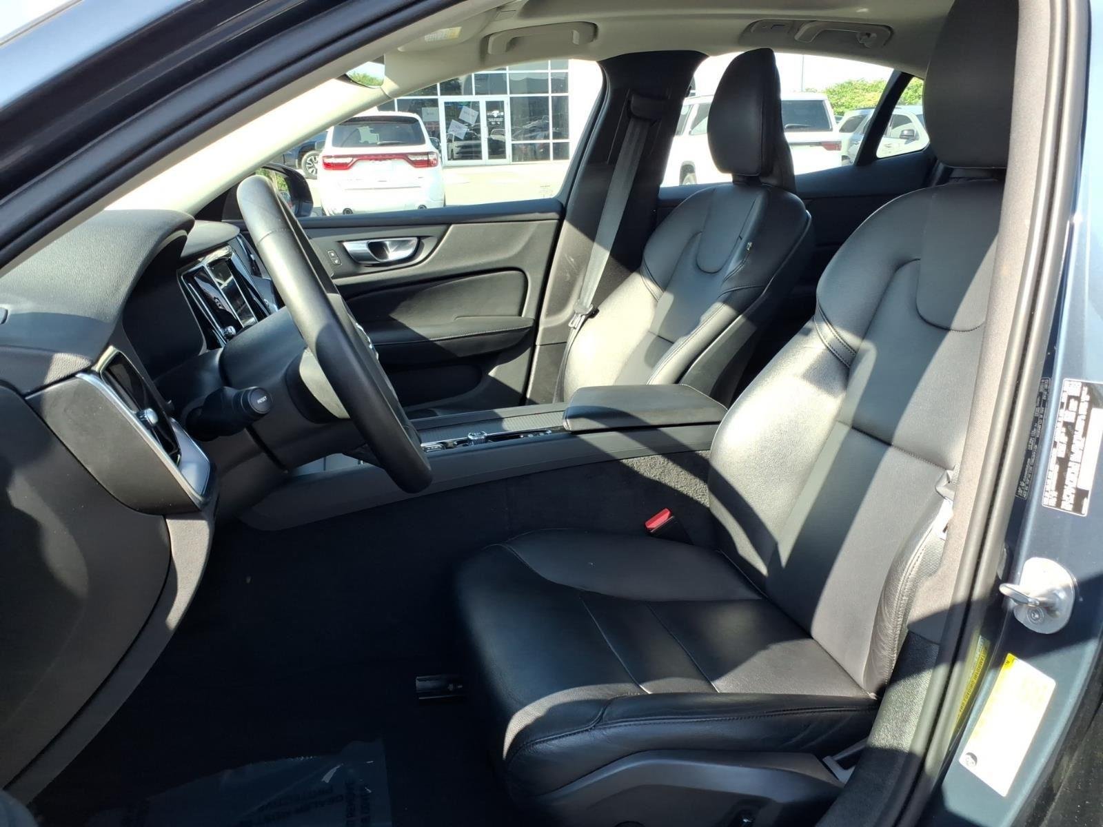 Used 2024 Silver Dawn Metallic Volvo Core Dark Theme image 18