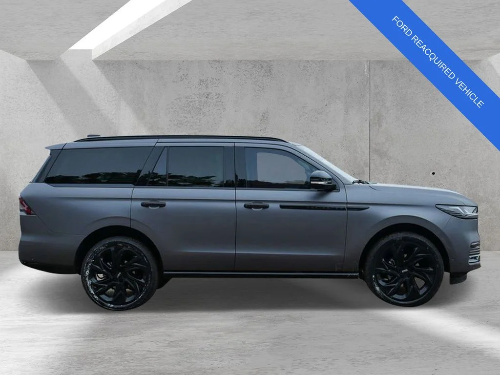 Used 2025 Lincoln Navigator Reserve with VIN 5LMJJ2LGXSEL02528 for sale in Apple Valley, Minnesota
