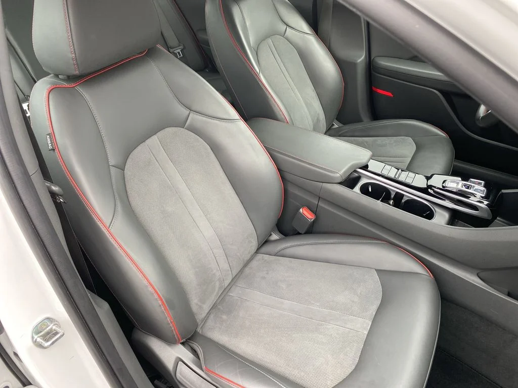 Used 2022 Quartz White Hyundai SEL Plus image 33