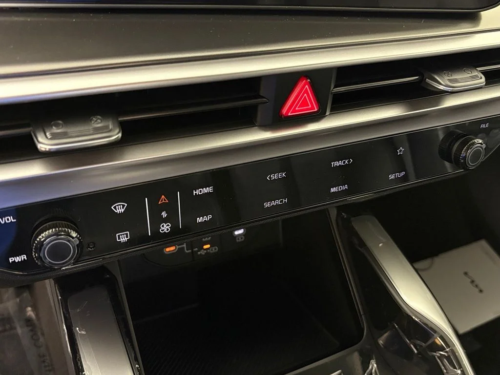 New 2026 Gray Kia LX image 28