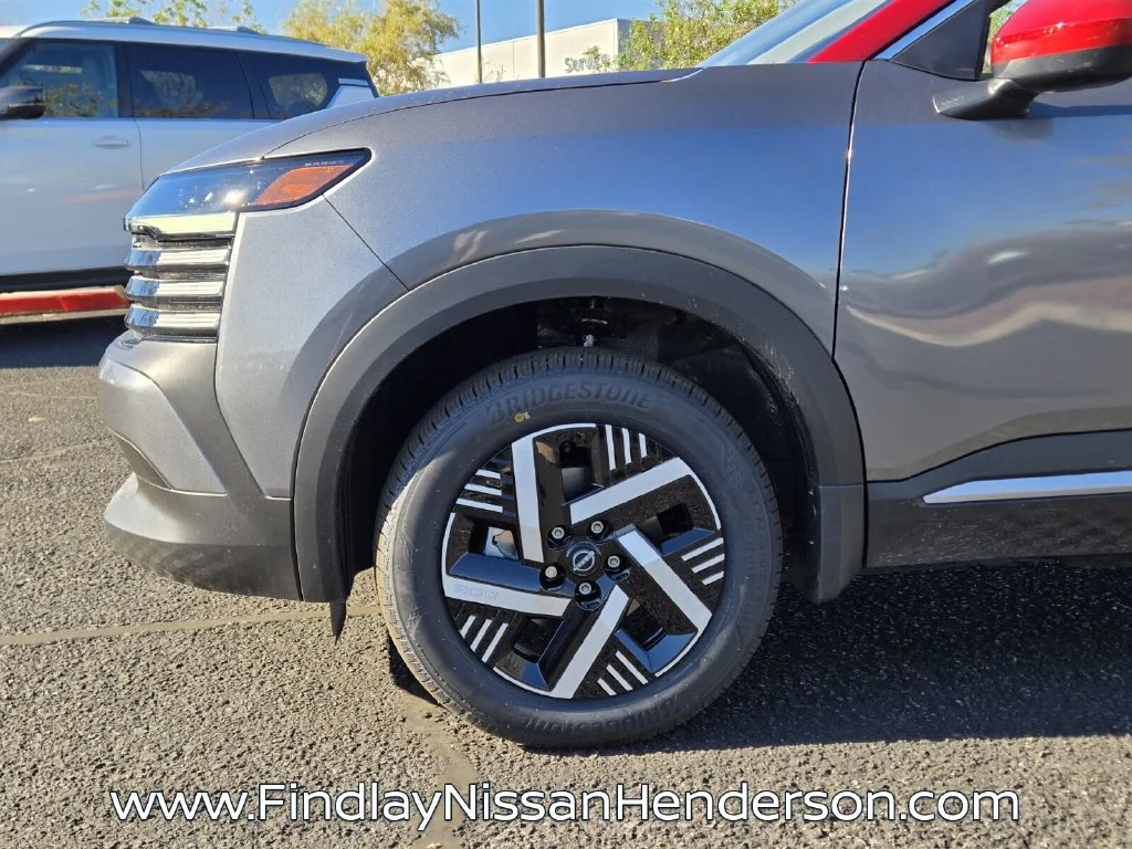 New 2027 Gun Metallic / Scarlet Ember Tintcoat Two-tone Nissan SV image 10