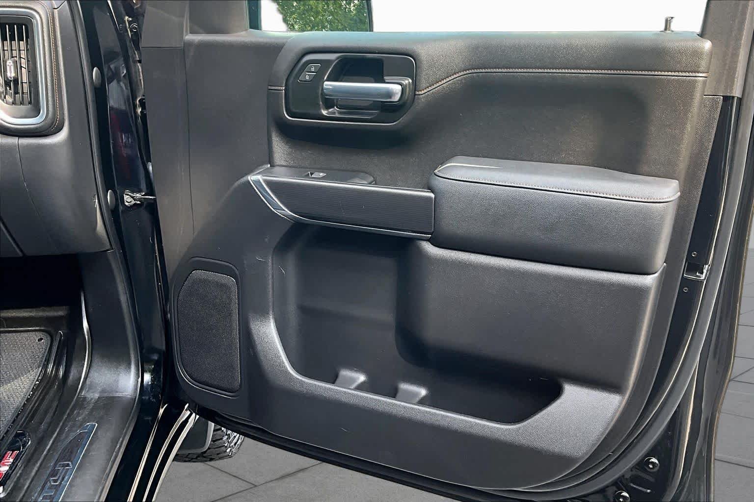 Used 2021 Onyx Black GMC AT4 image 21
