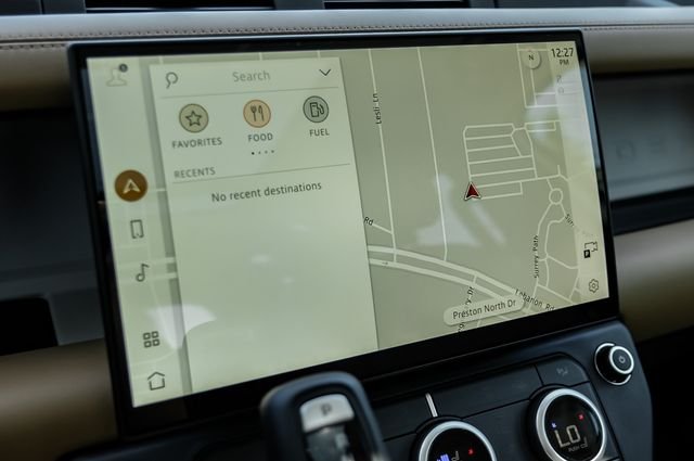 New 2026 Fuji White Land Rover S image 29