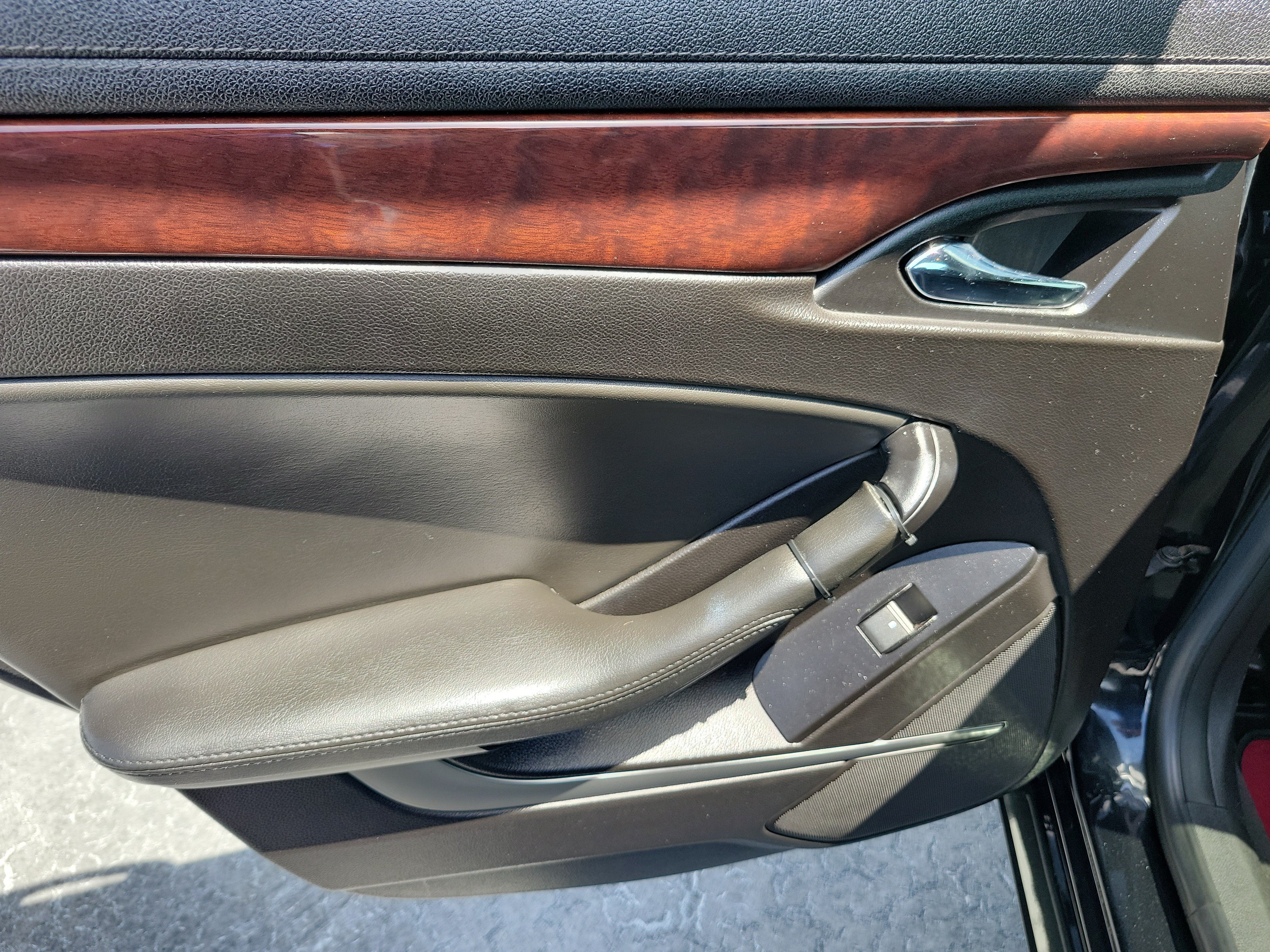 Used 2009 Black Ice Cadillac RWD w/1SA image 9