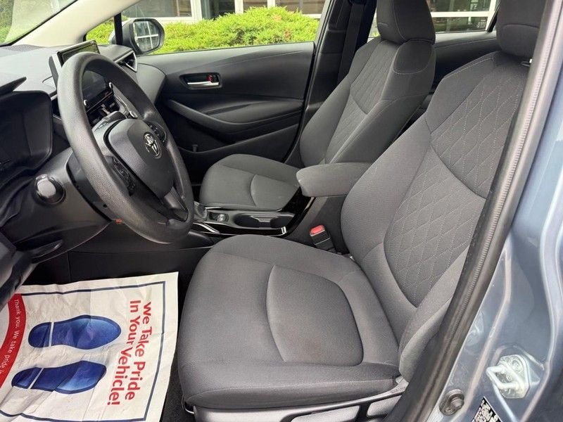 Used 2021 Celestite Toyota LE image 16