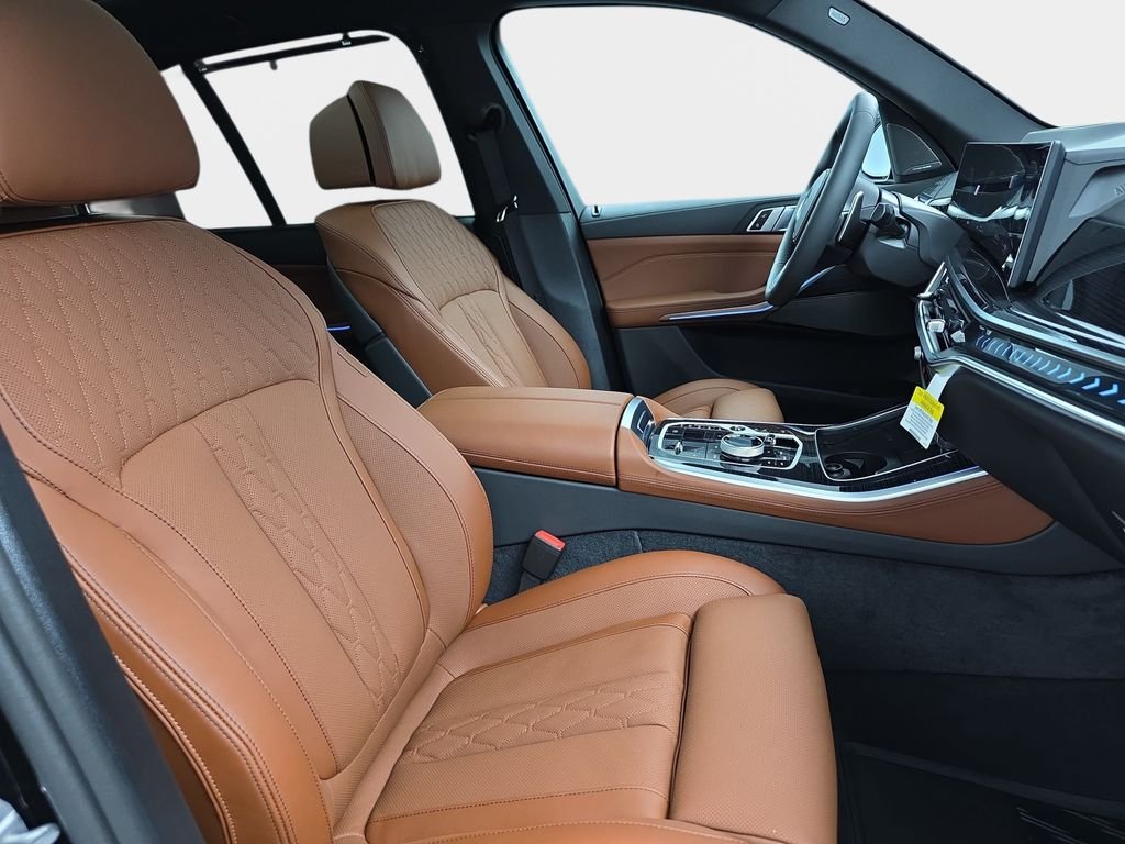 New 2026 Black Sapphire Metallic BMW xDrive50e image 9