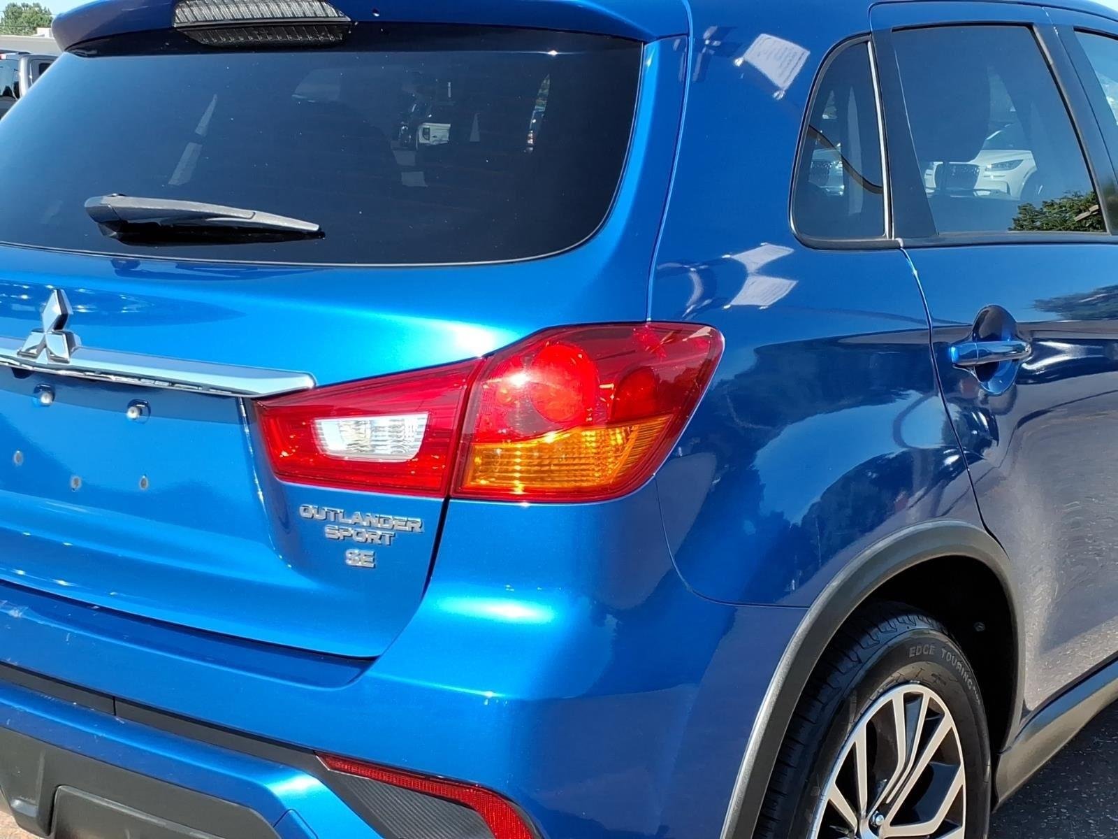 Used 2019 Octane Blue Metallic Mitsubishi SE 2.0 image 17