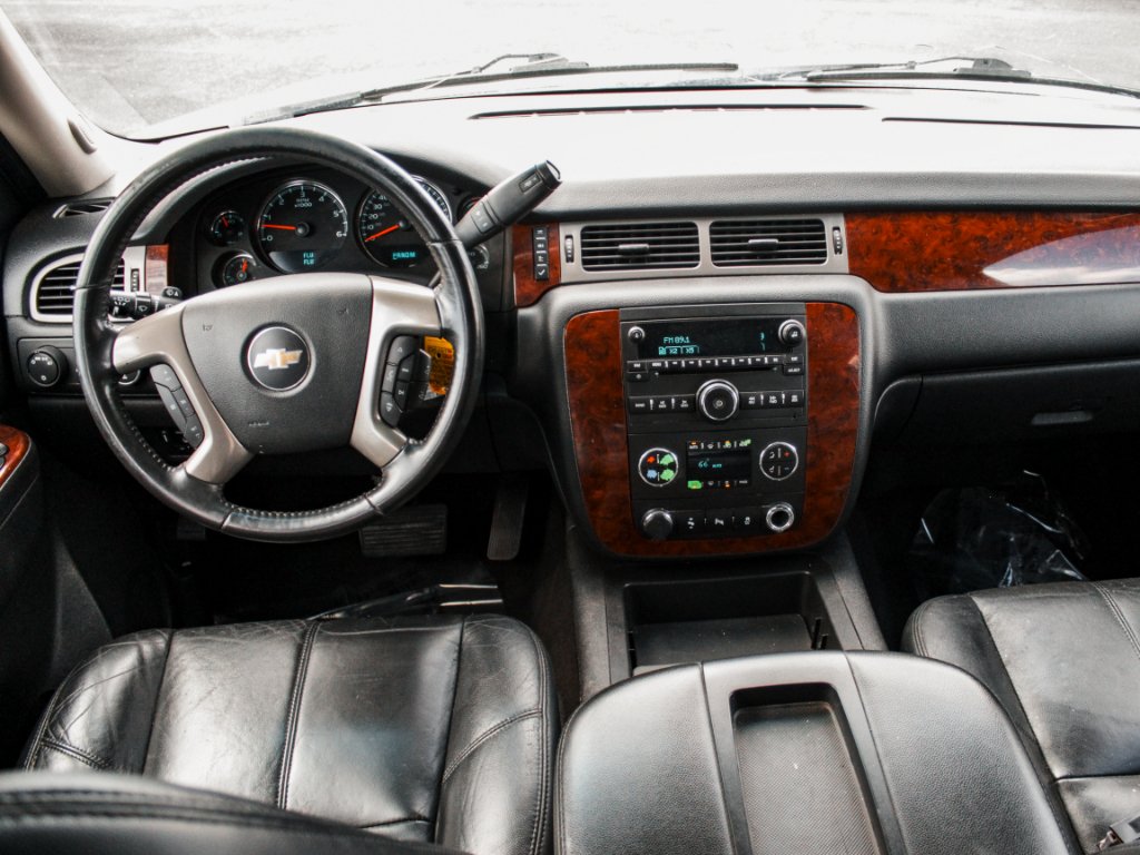 Used 2014 Summit White Chevrolet LT image 23