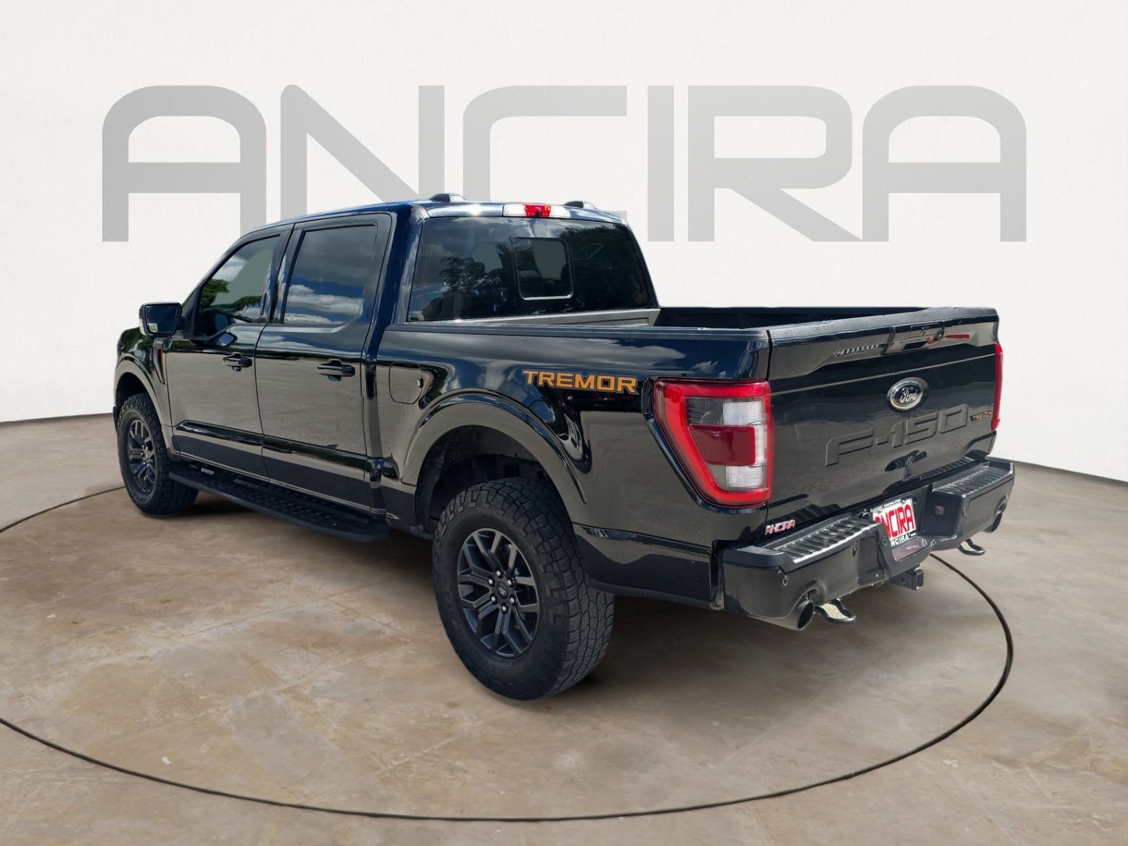 Used 2022 Black Metallic Ford Tremor image 8