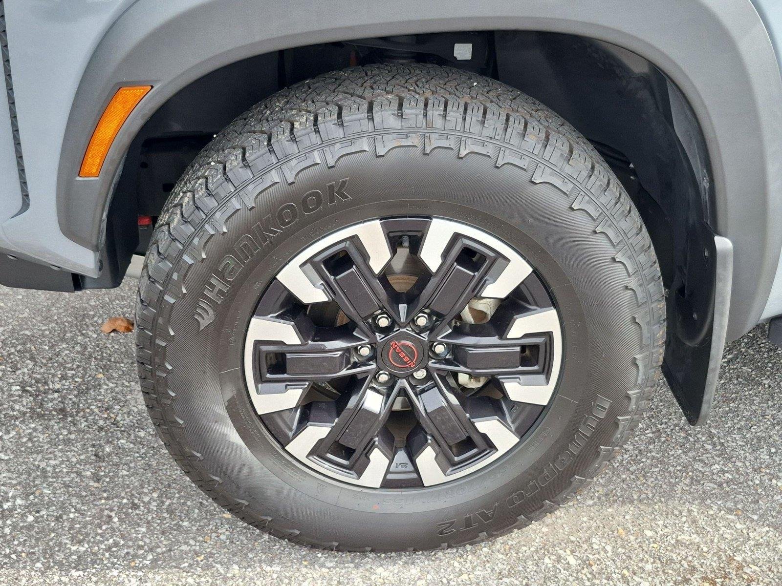 Used 2022 Boulder Grey Pearl Nissan PRO-4X image 10
