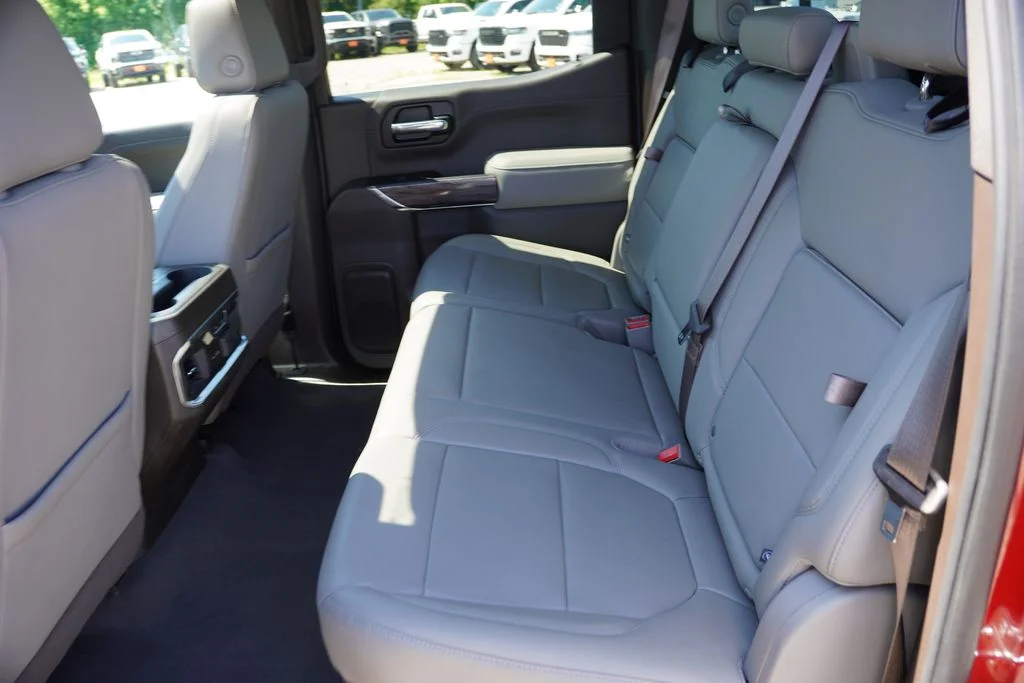Used 2019 Cajun Red Tintcoat Chevrolet LTZ image 18