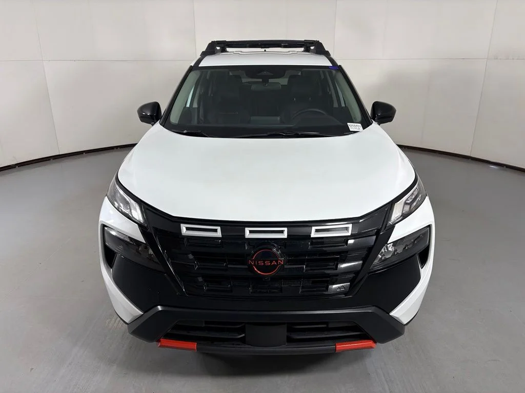New 2026 Everest White Pearl TriCoat Nissan Rock Creek® image 3