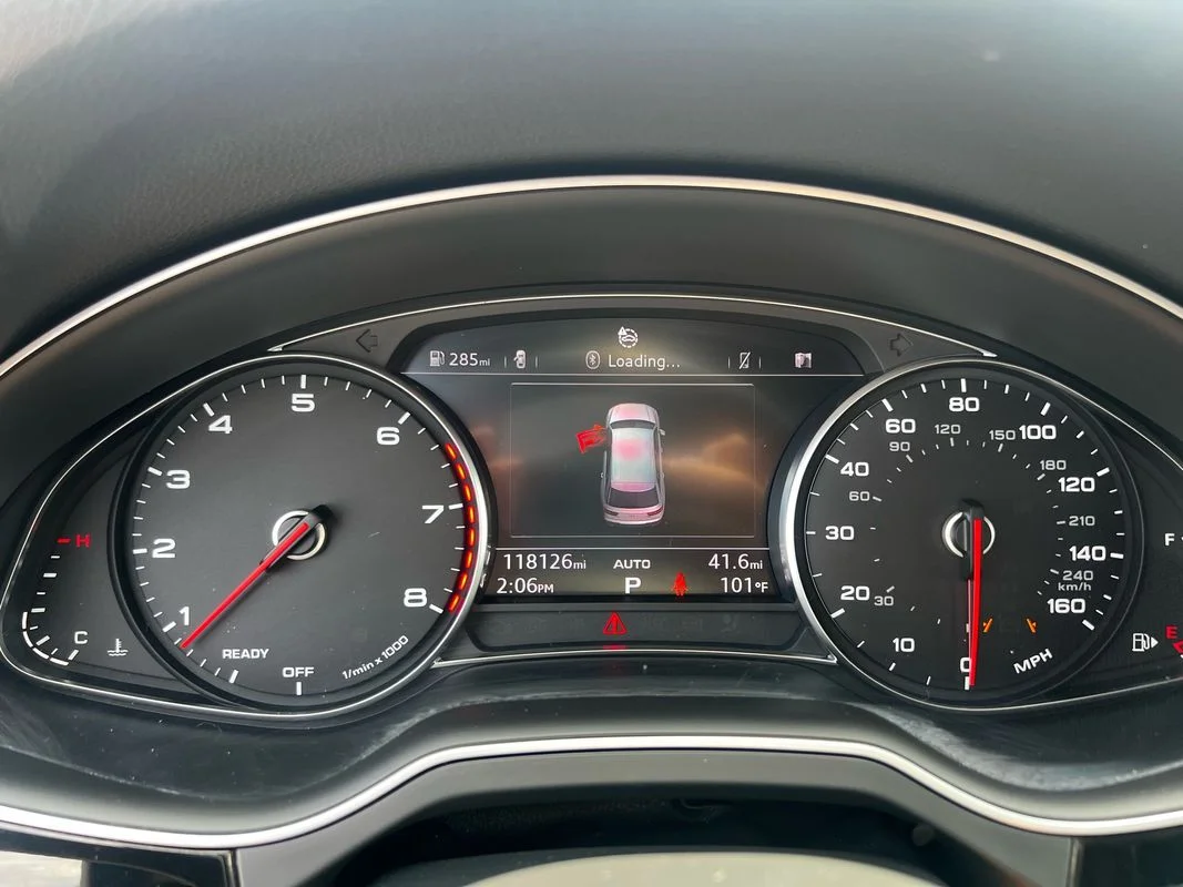 Used 2018  Audi 3.0T Premium image 13