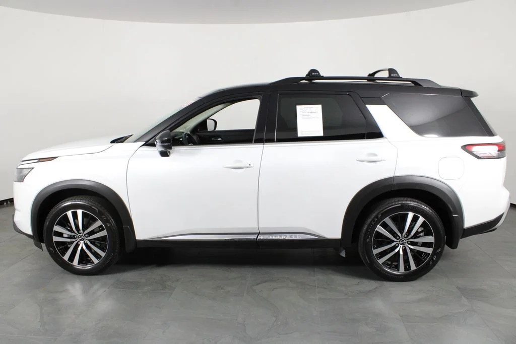 2025 Nissan Pathfinder Platinum - Photo 14