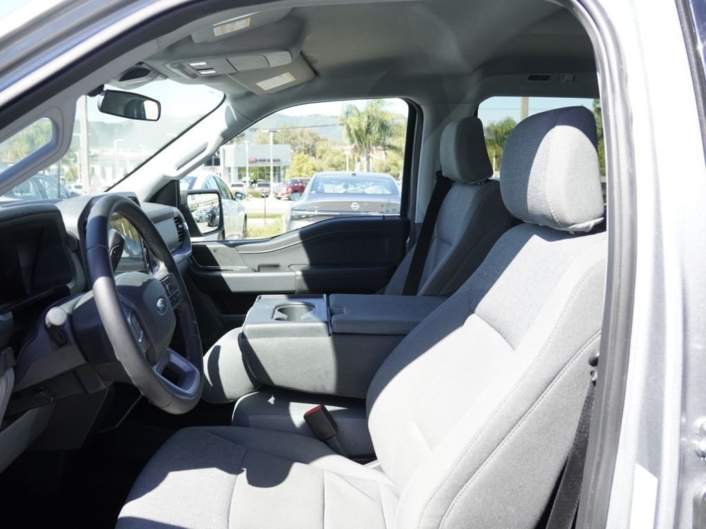 Used 2025 Silver Ford XLT image 14