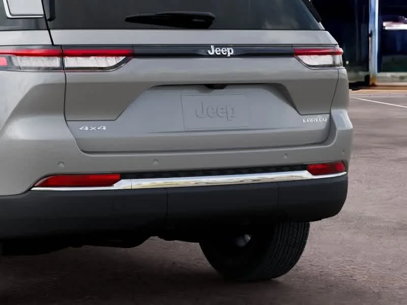 New 2026 Silver Zynith Jeep Laredo image 13