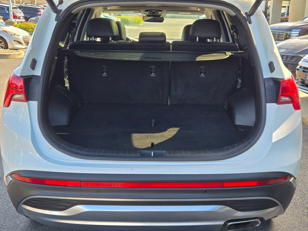 Used 2022 Quartz Hyundai Limited image 12