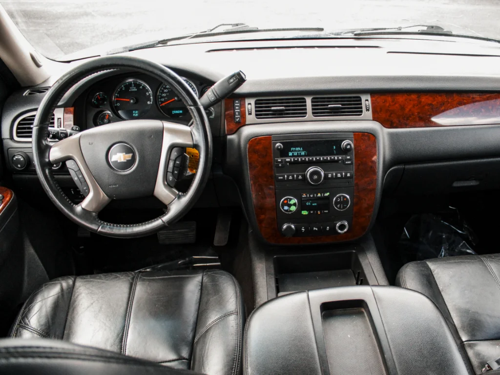 Used 2014 Summit White Chevrolet LT image 23