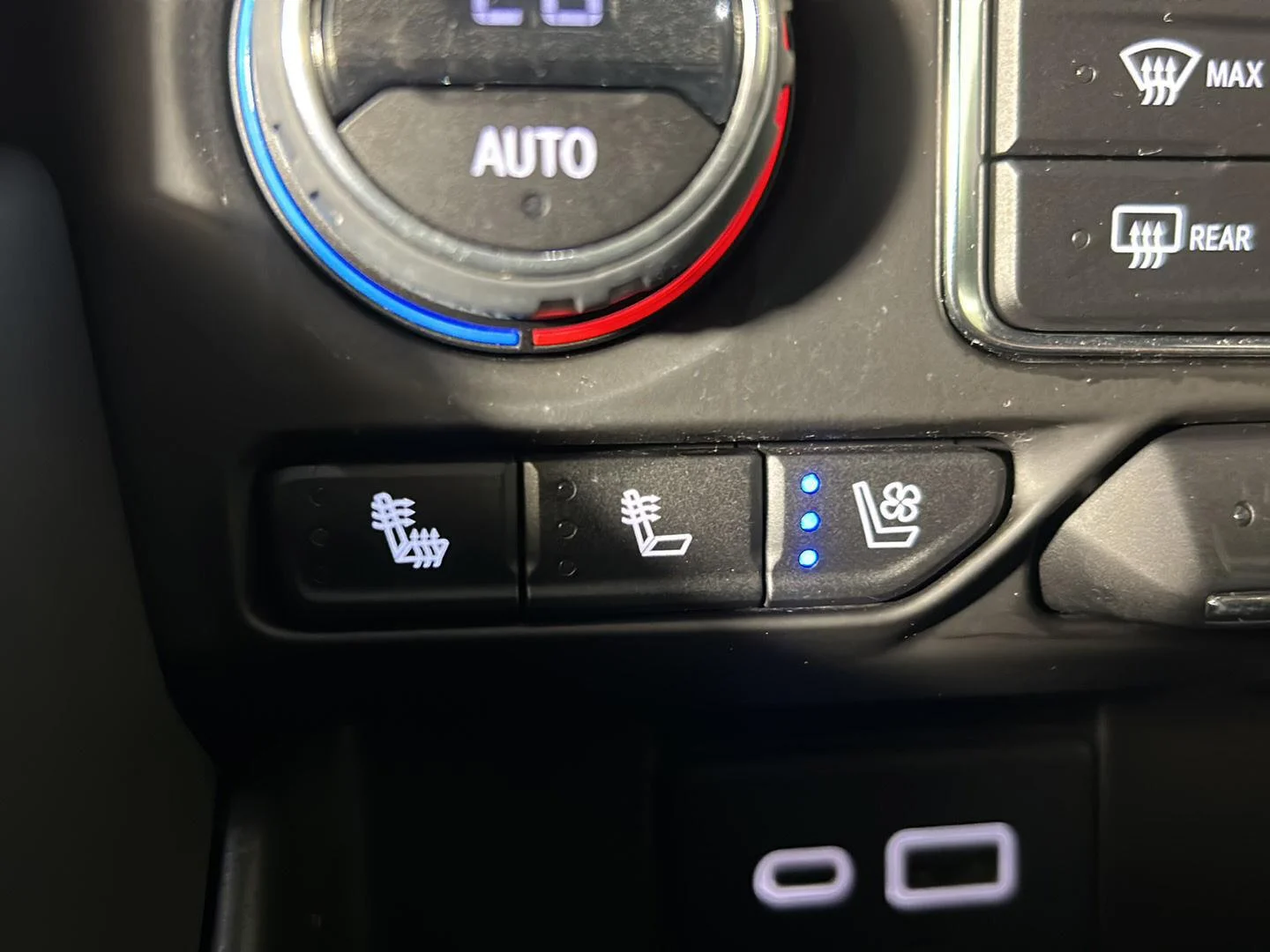 Used 2023 Dark Ash Metallic Chevrolet High Country image 33