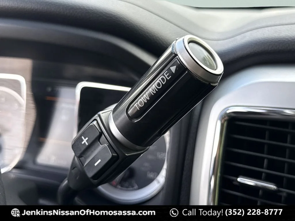 Used 2019 Gray Nissan SV image 39